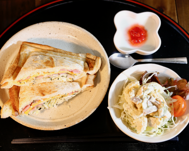 肉ざる